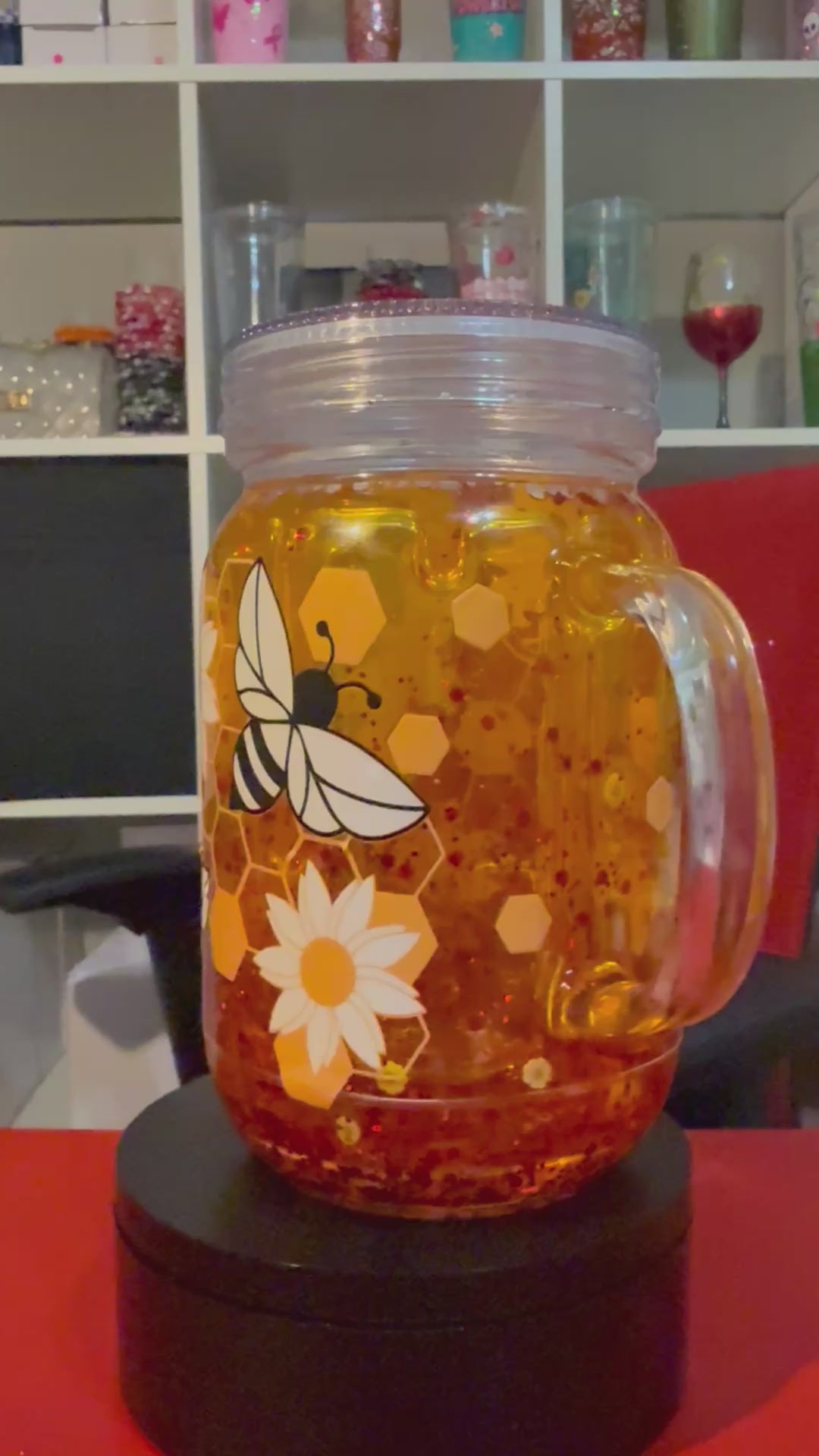 20 oz Honey Drip Bee